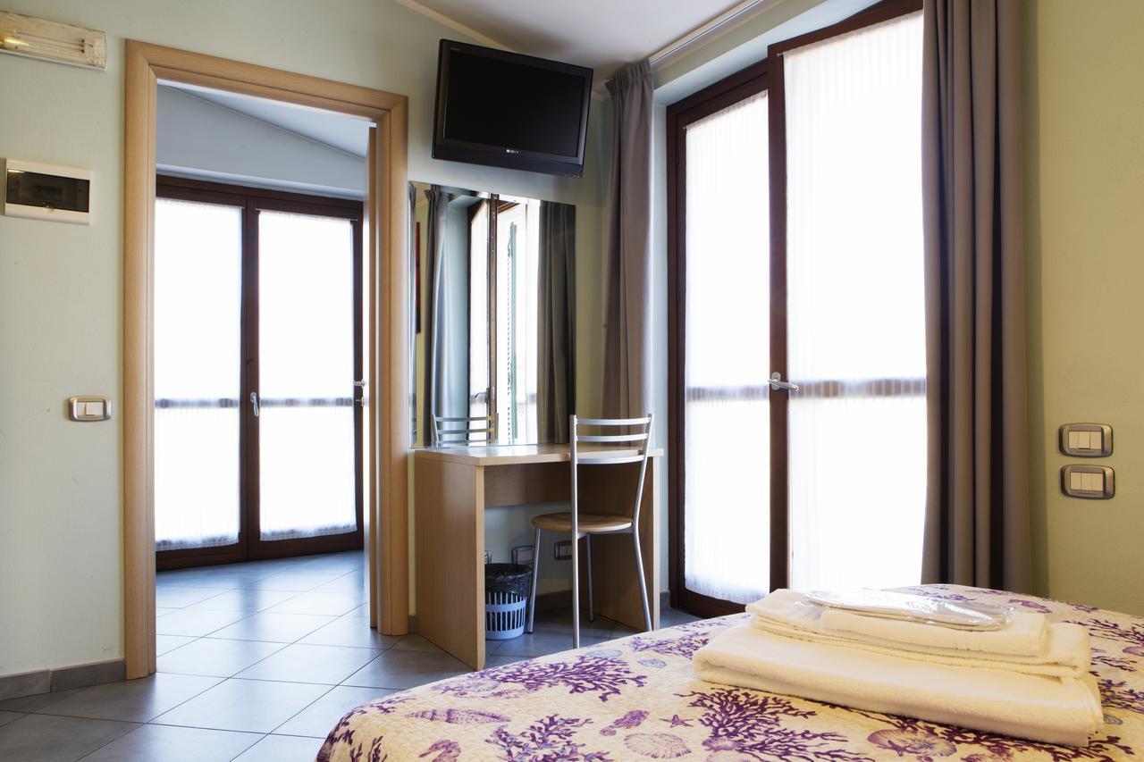 Albergo Verdi Novi Ligure Bagian luar foto