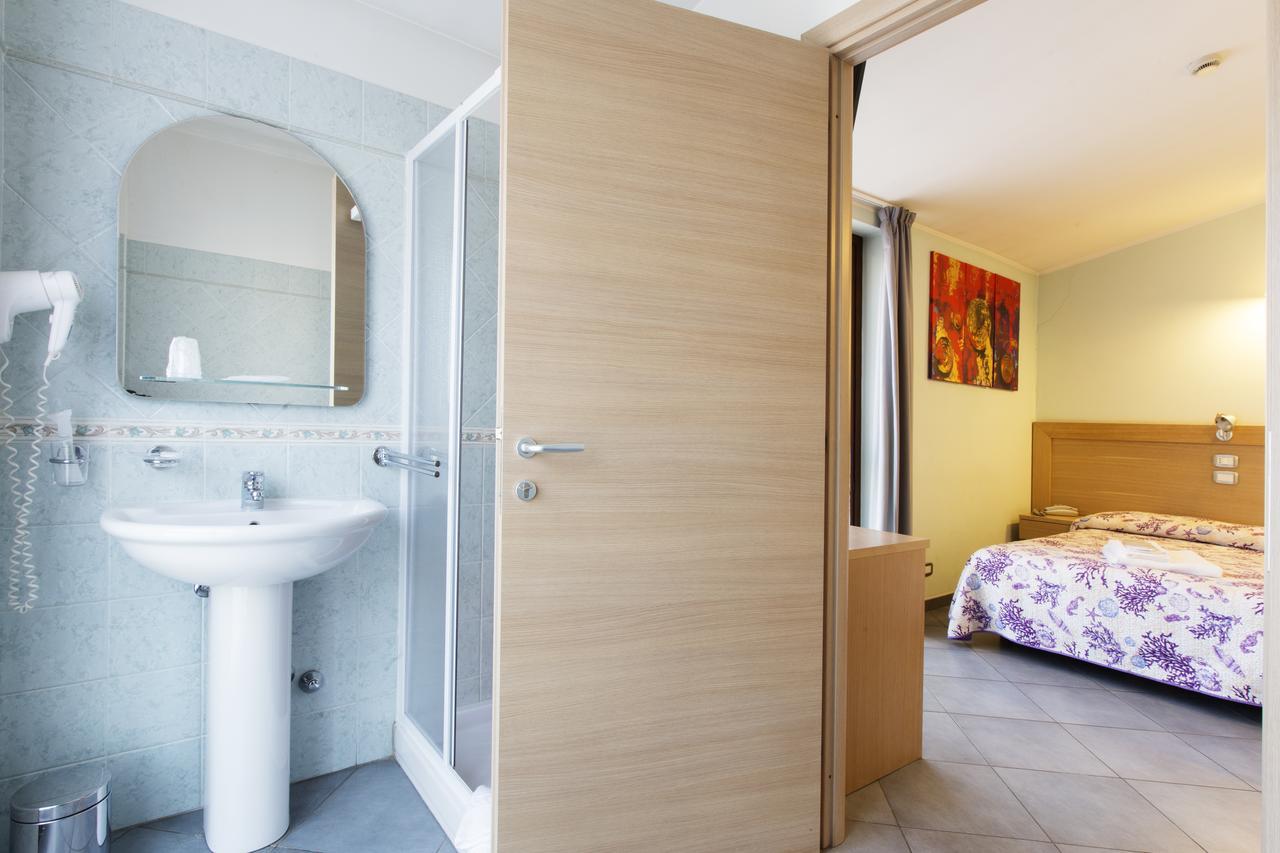 Albergo Verdi Novi Ligure Bagian luar foto